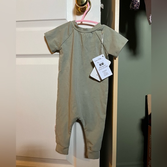 Fitch & Co Romper - Picture 1 of 3